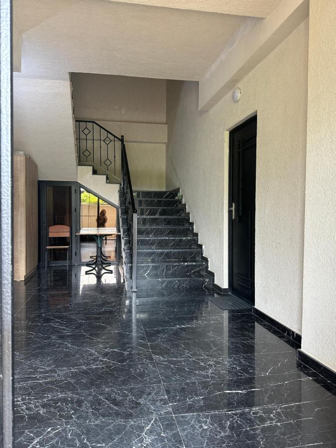 Aparthotel Kutaisi Exteriér fotografie